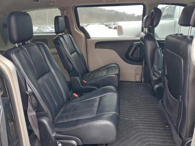 Chrysler Minivan Touring Image 7