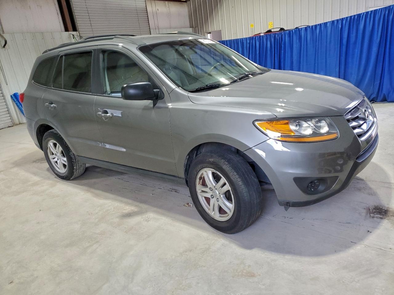 Hyundai SANTA FE Gls Image 3