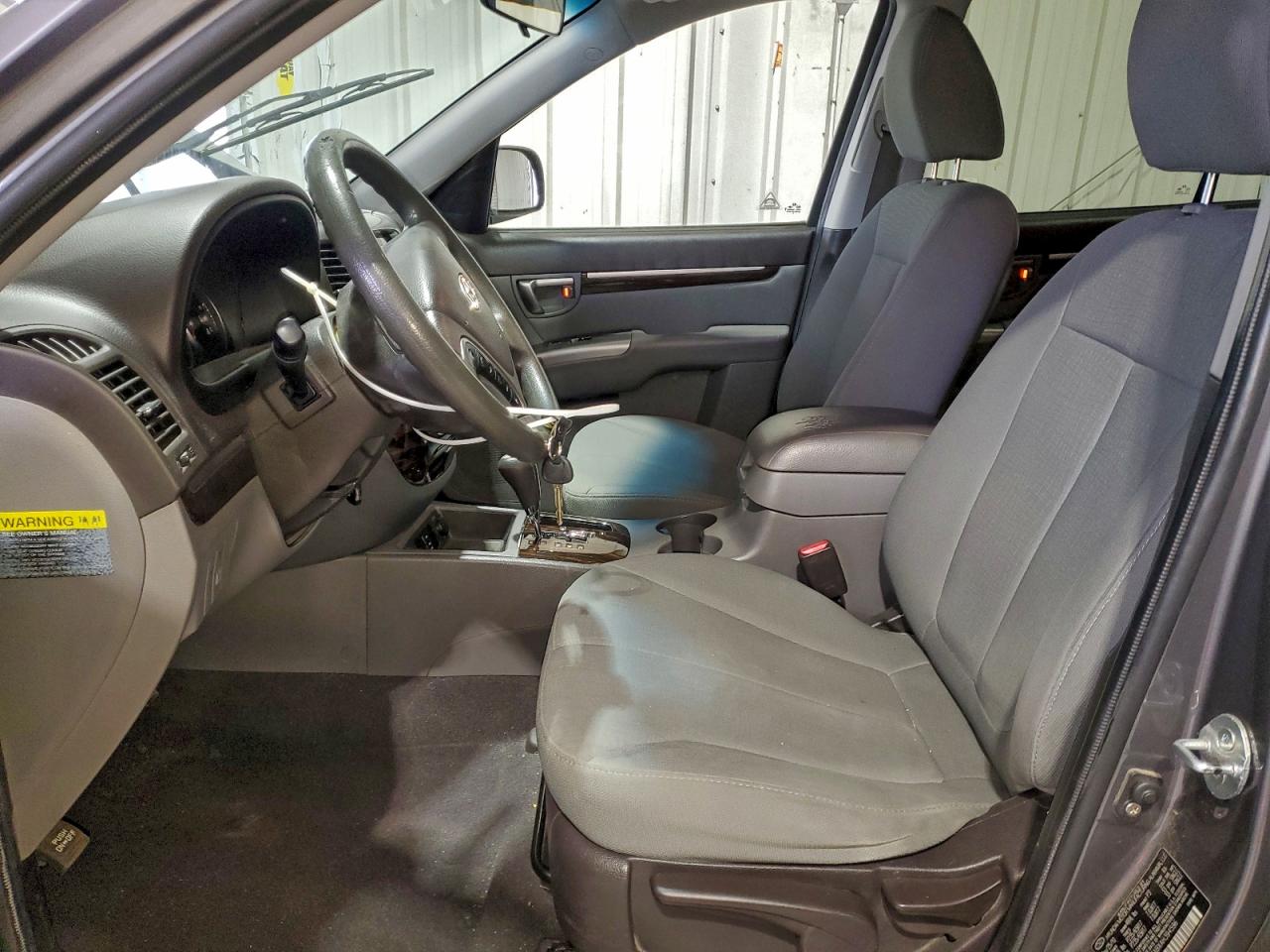 Hyundai SANTA FE Gls Image 11