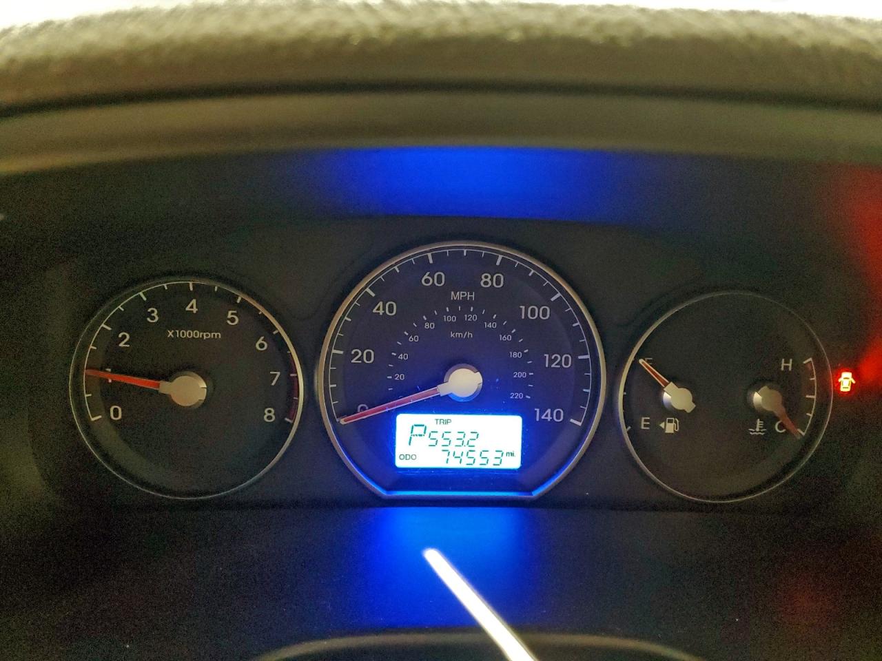 Hyundai SANTA FE Gls Image 10