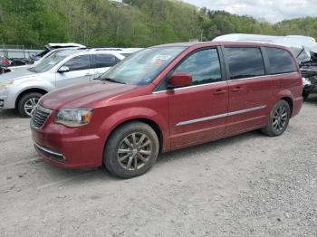  Salvage Chrysler Minivan