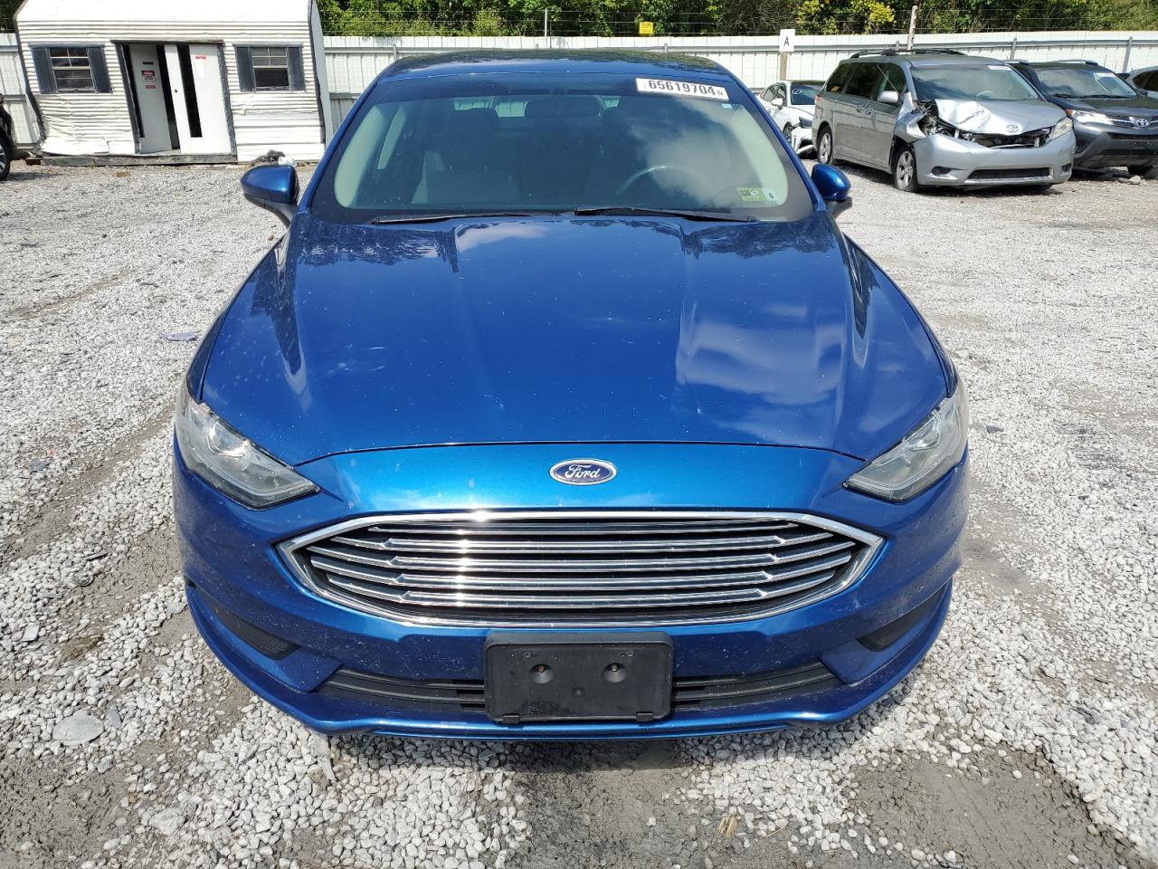 Ford Fusion S Image 3