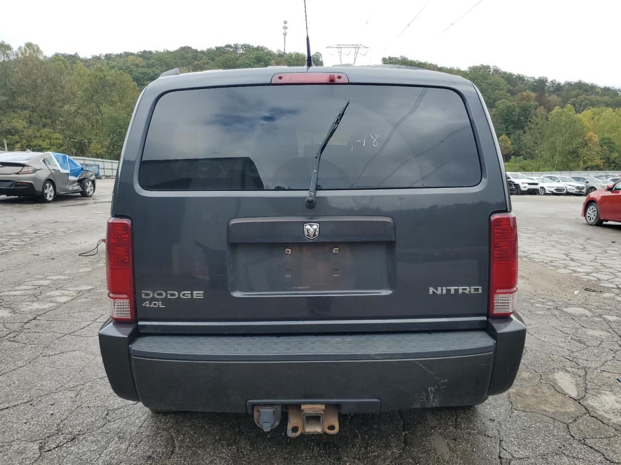 Dodge Nitro Heat Image 10