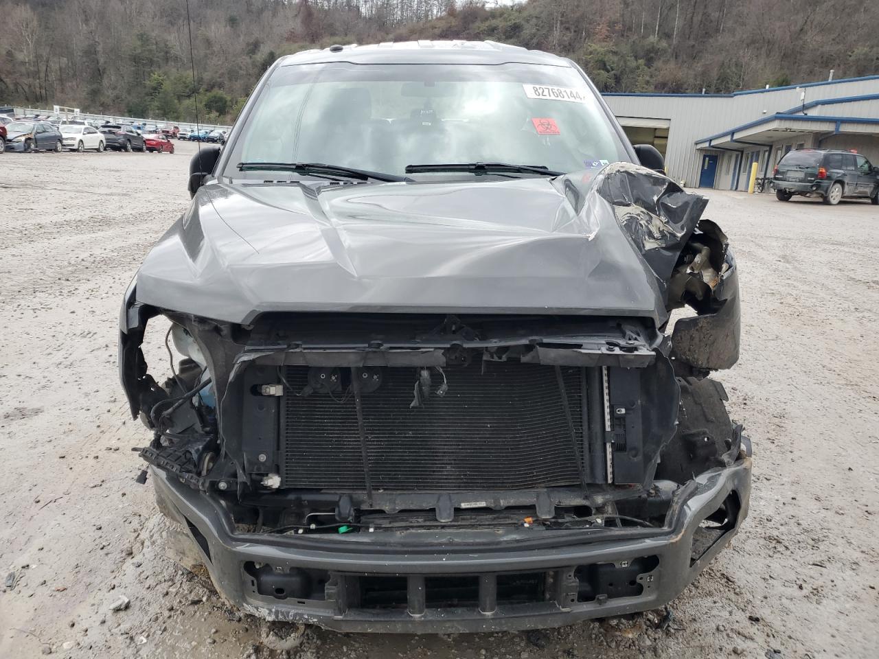 Ford F-150 Supercrew Image 11