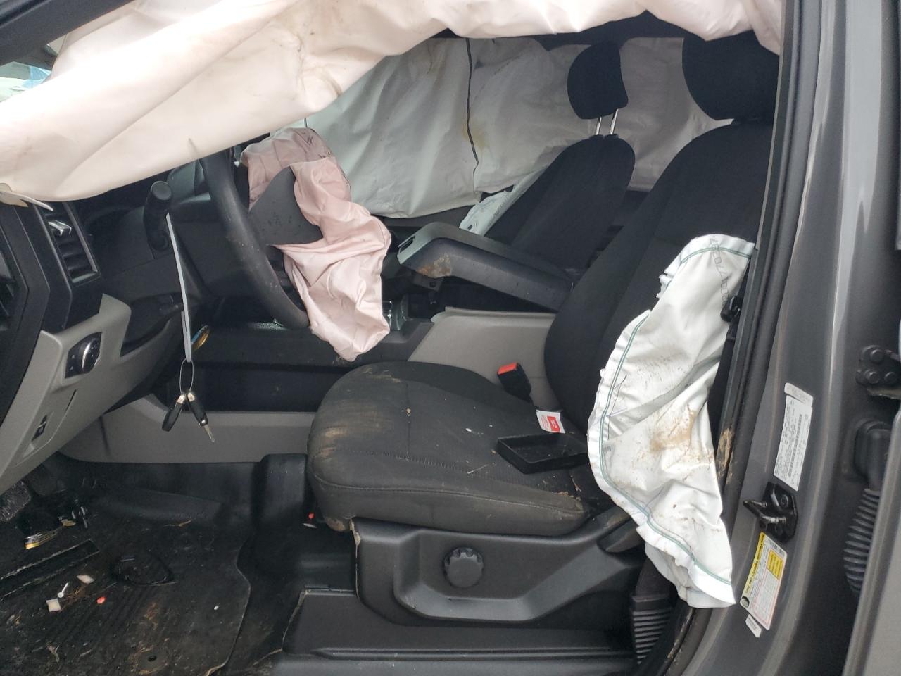 Ford F-150 Supercrew Image 10