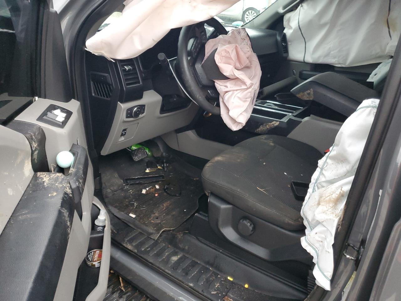 Ford F-150 Supercrew Image 9