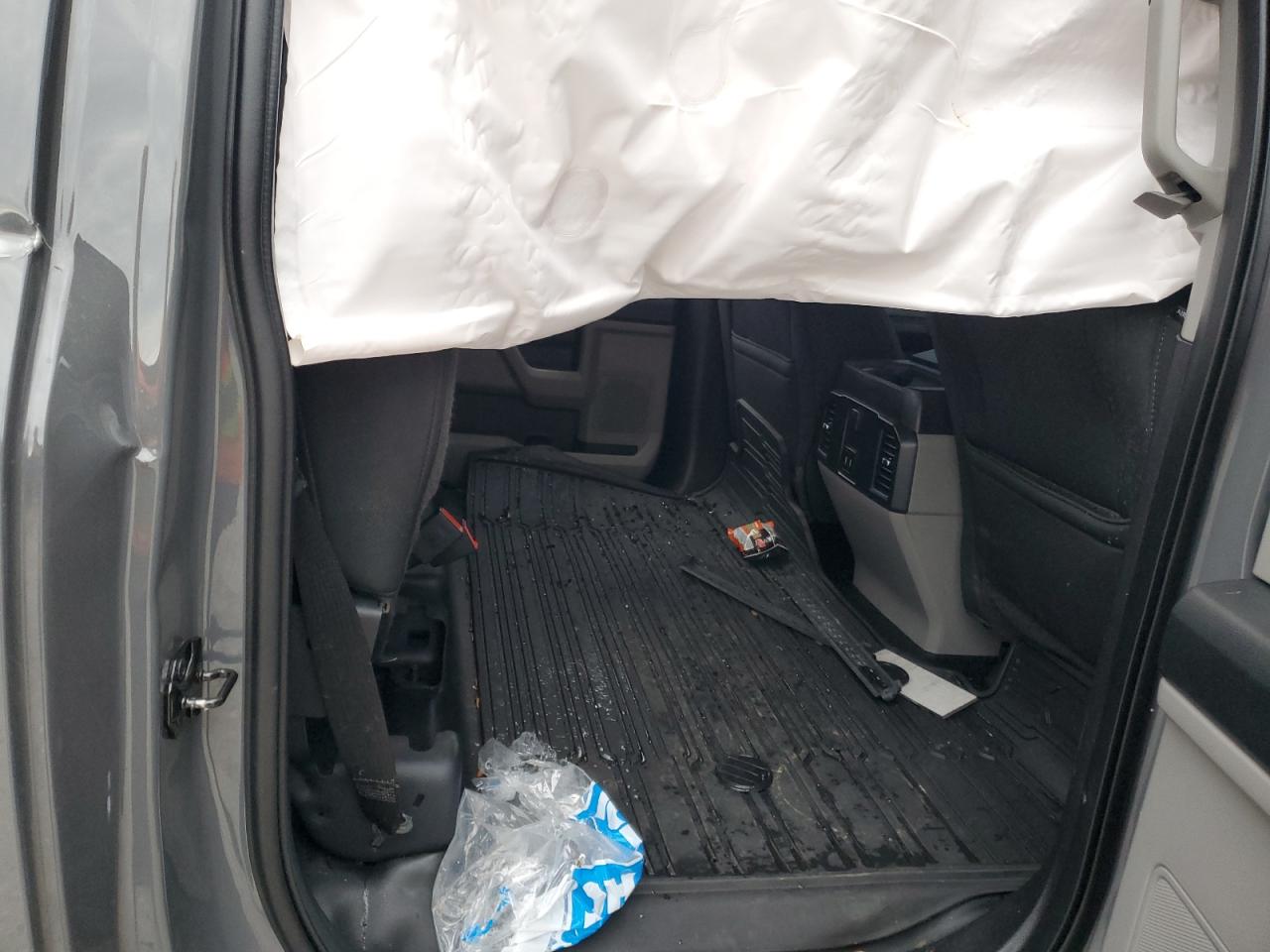 Ford F-150 Supercrew Image 8