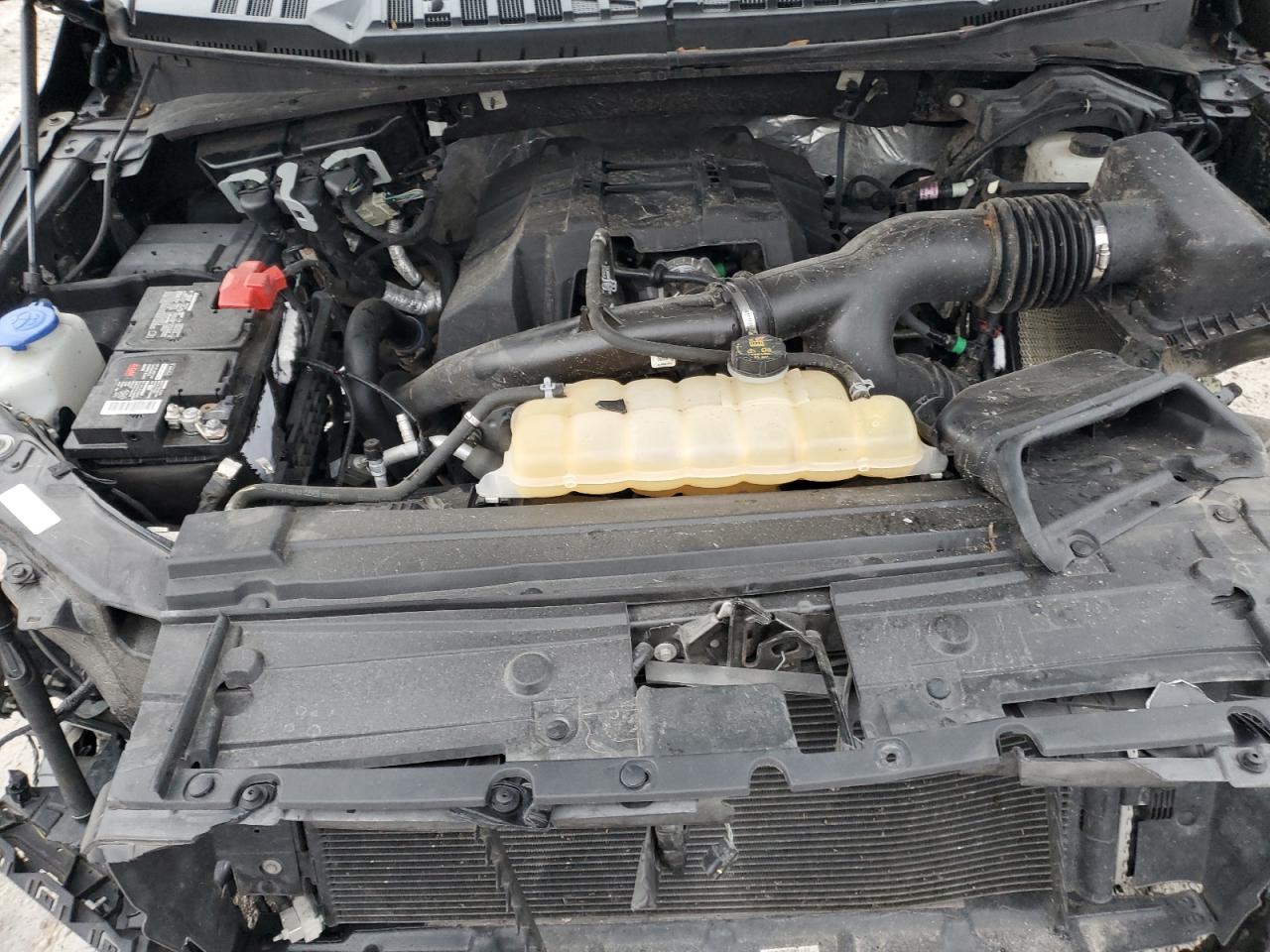 Ford F-150 Supercrew Image 6