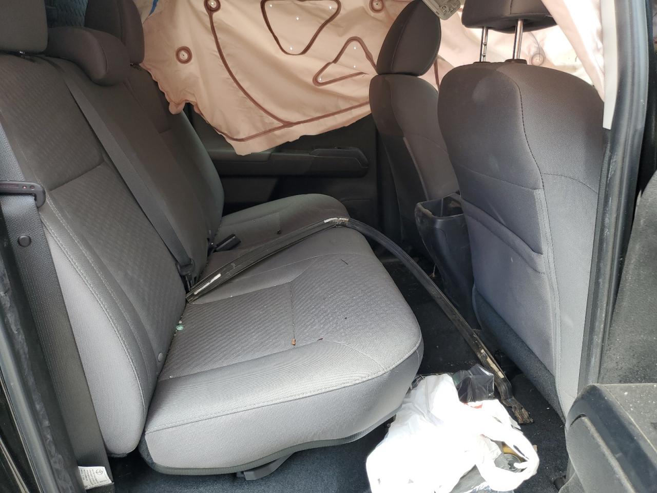 Toyota Tacoma Double Cab Image 9