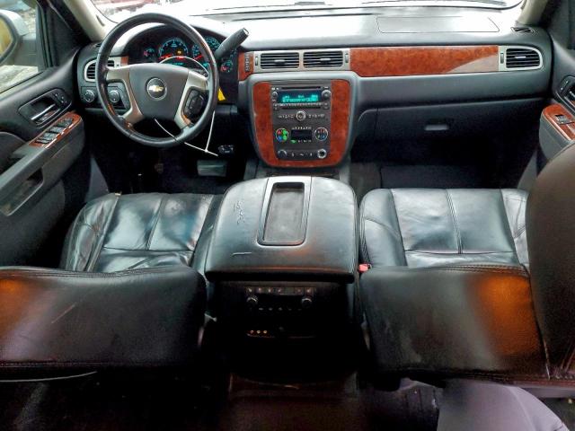 Chevrolet Suburban K1500 Lt Image 2