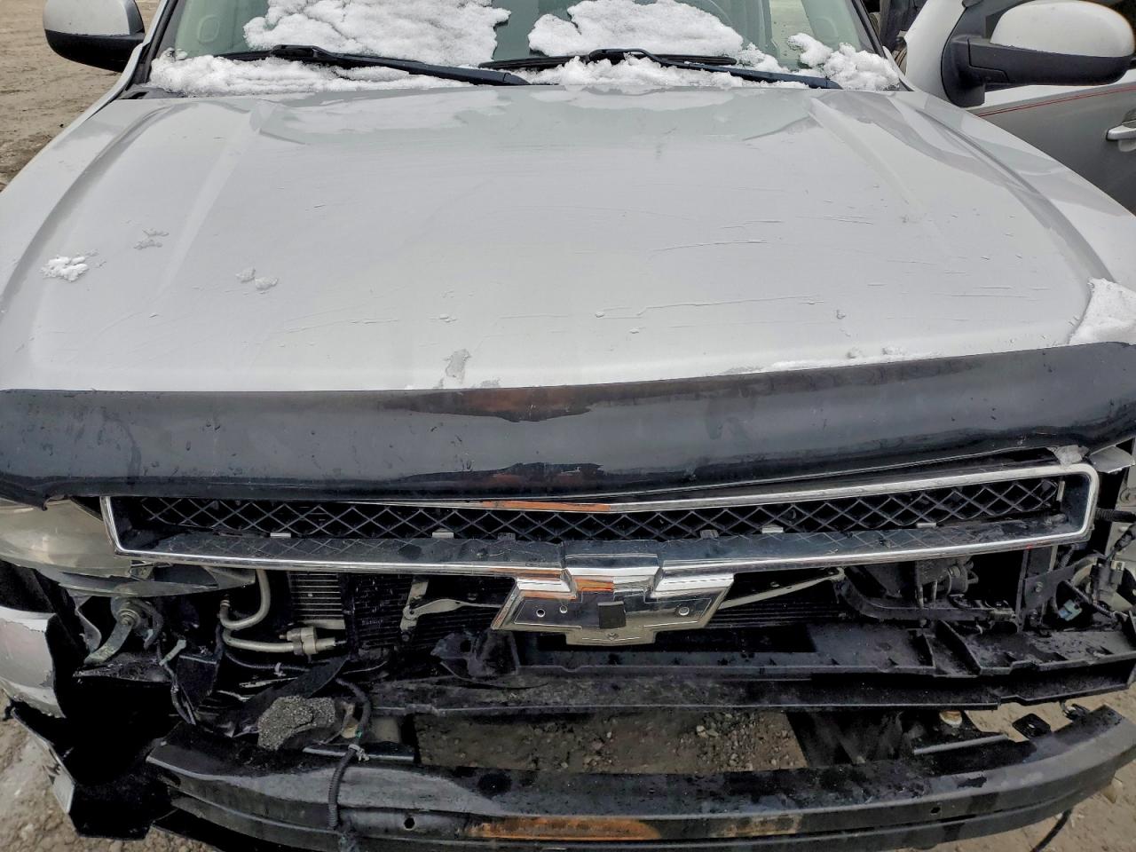 Chevrolet Suburban K1500 Lt Image 7