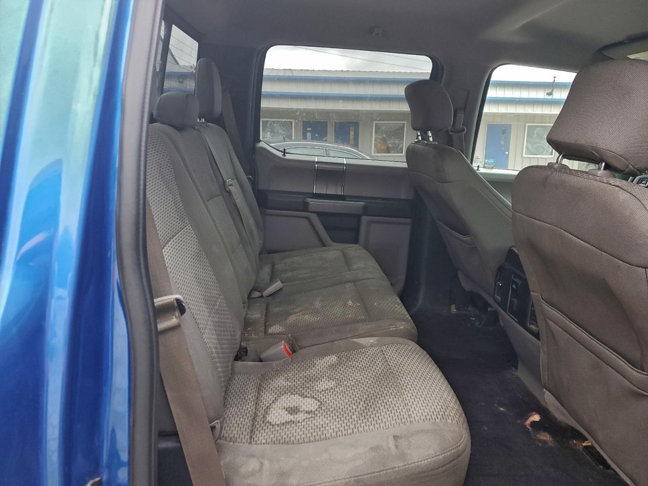 Ford F-150 Supercrew Image 8