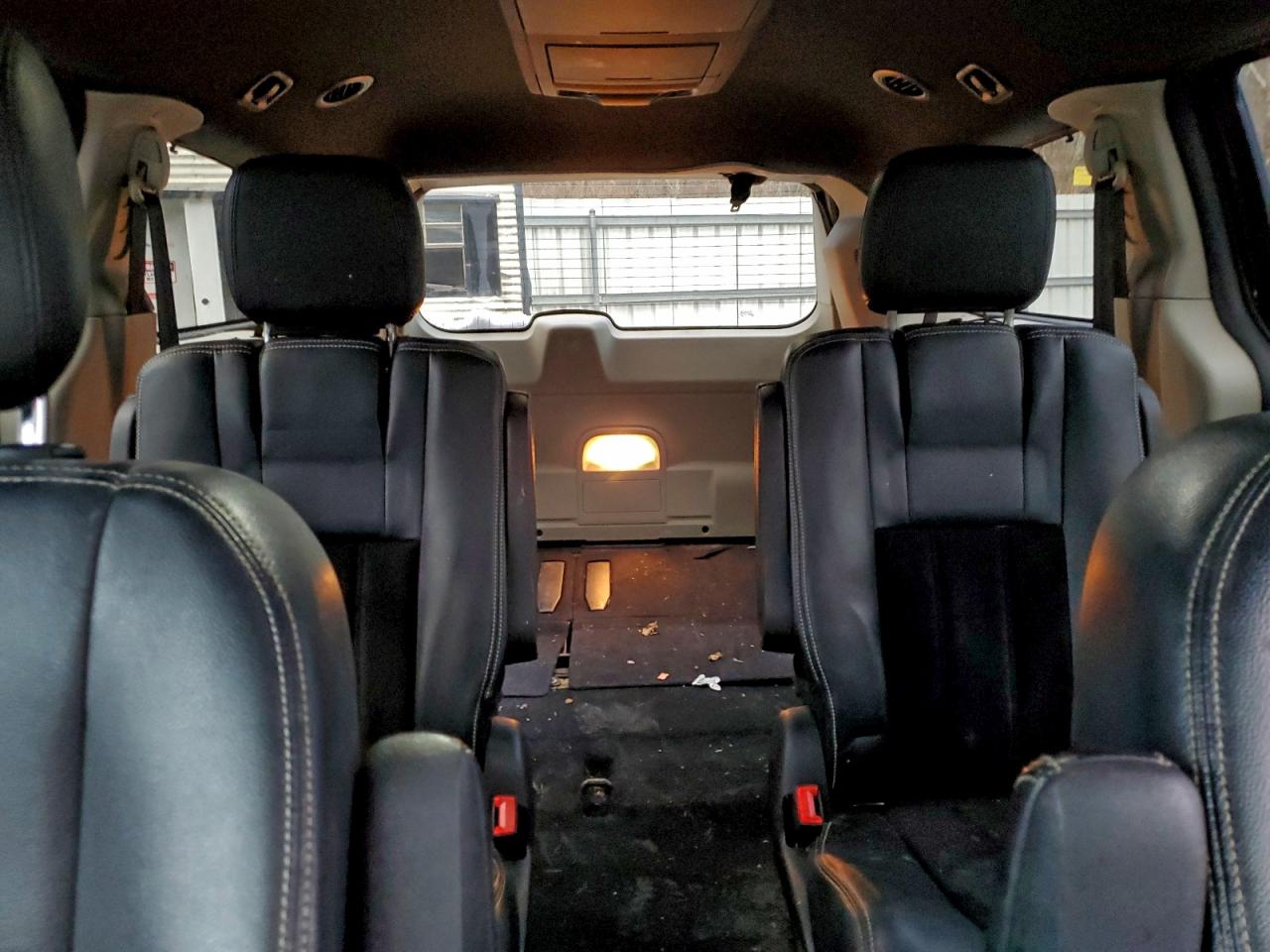 Dodge Caravan Sxt Image 10