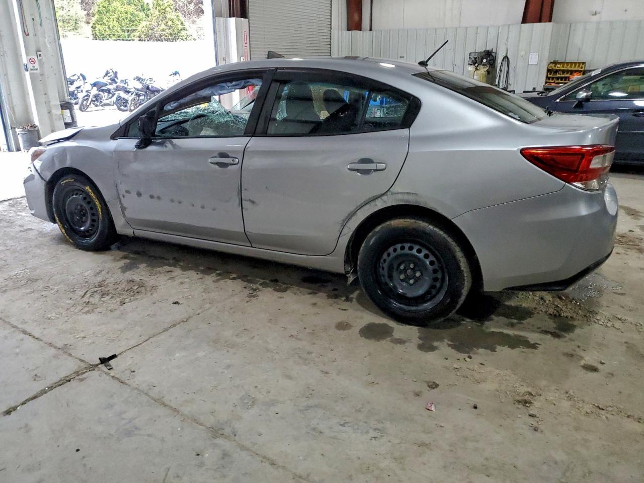 Subaru Impreza Image 2