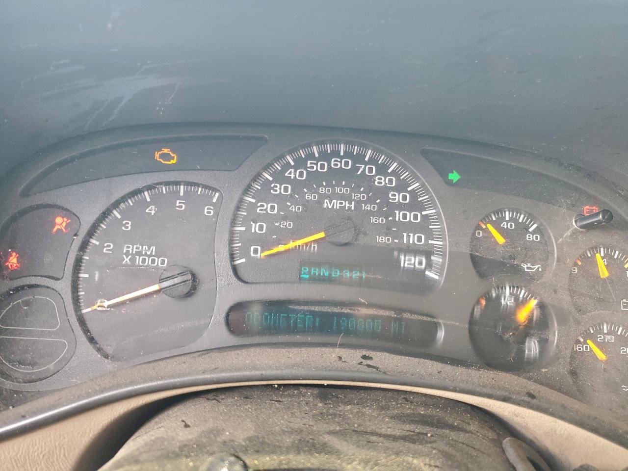 Chevrolet Silverado K1500 Image 9