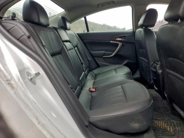 Buick Regal Sport Touring Image 4