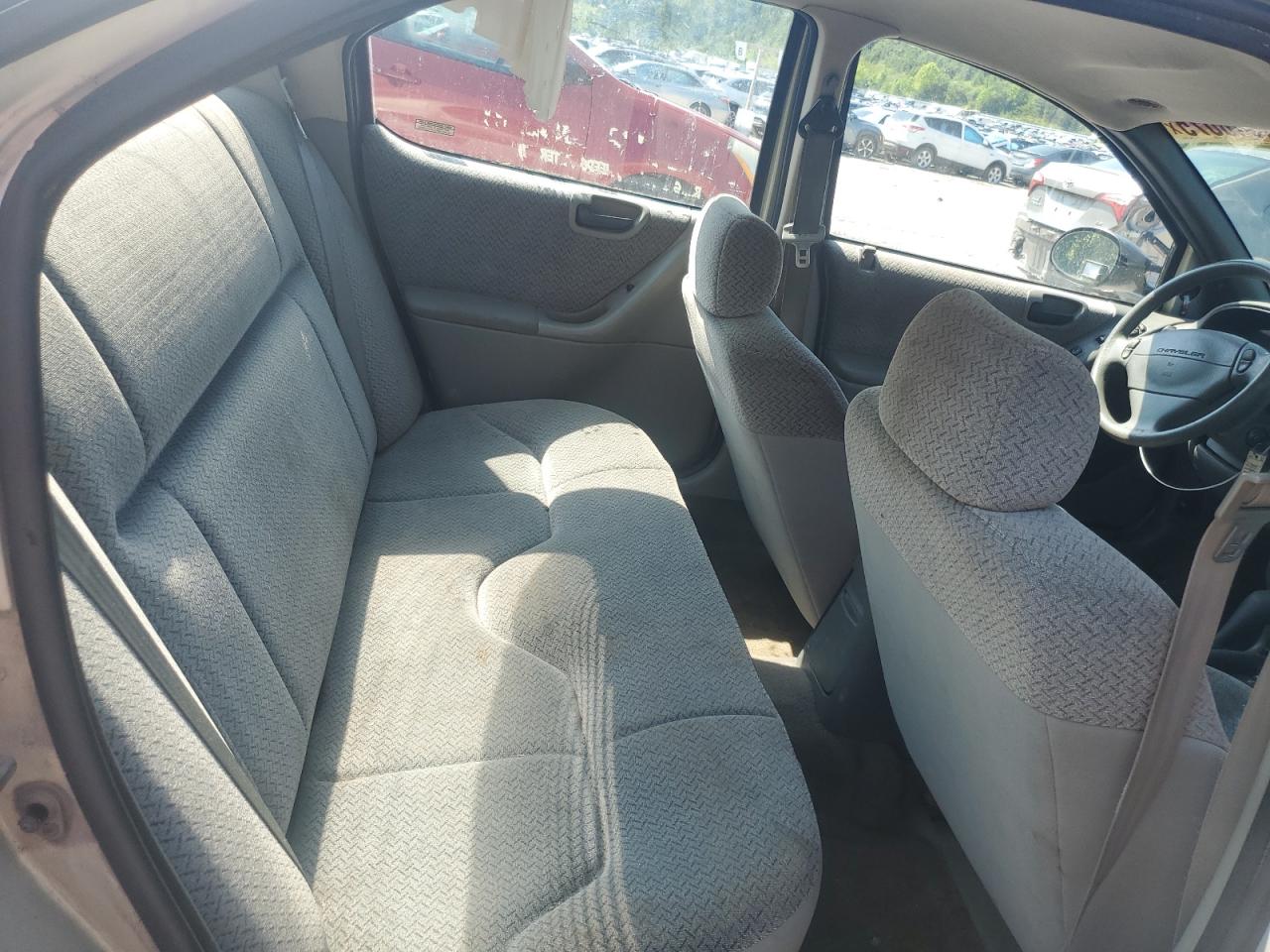 Chrysler Cirrus Lx Image 9