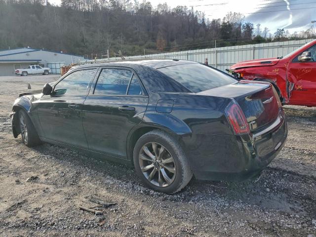 Chrysler 300 S Image 12