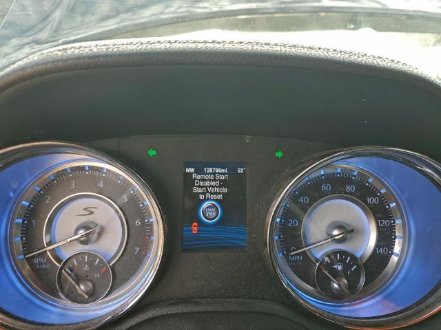 Chrysler 300 S Image 6