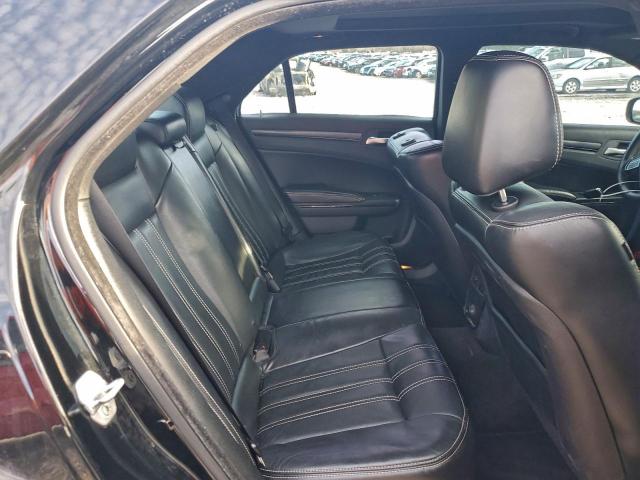 Chrysler 300 S Image 10