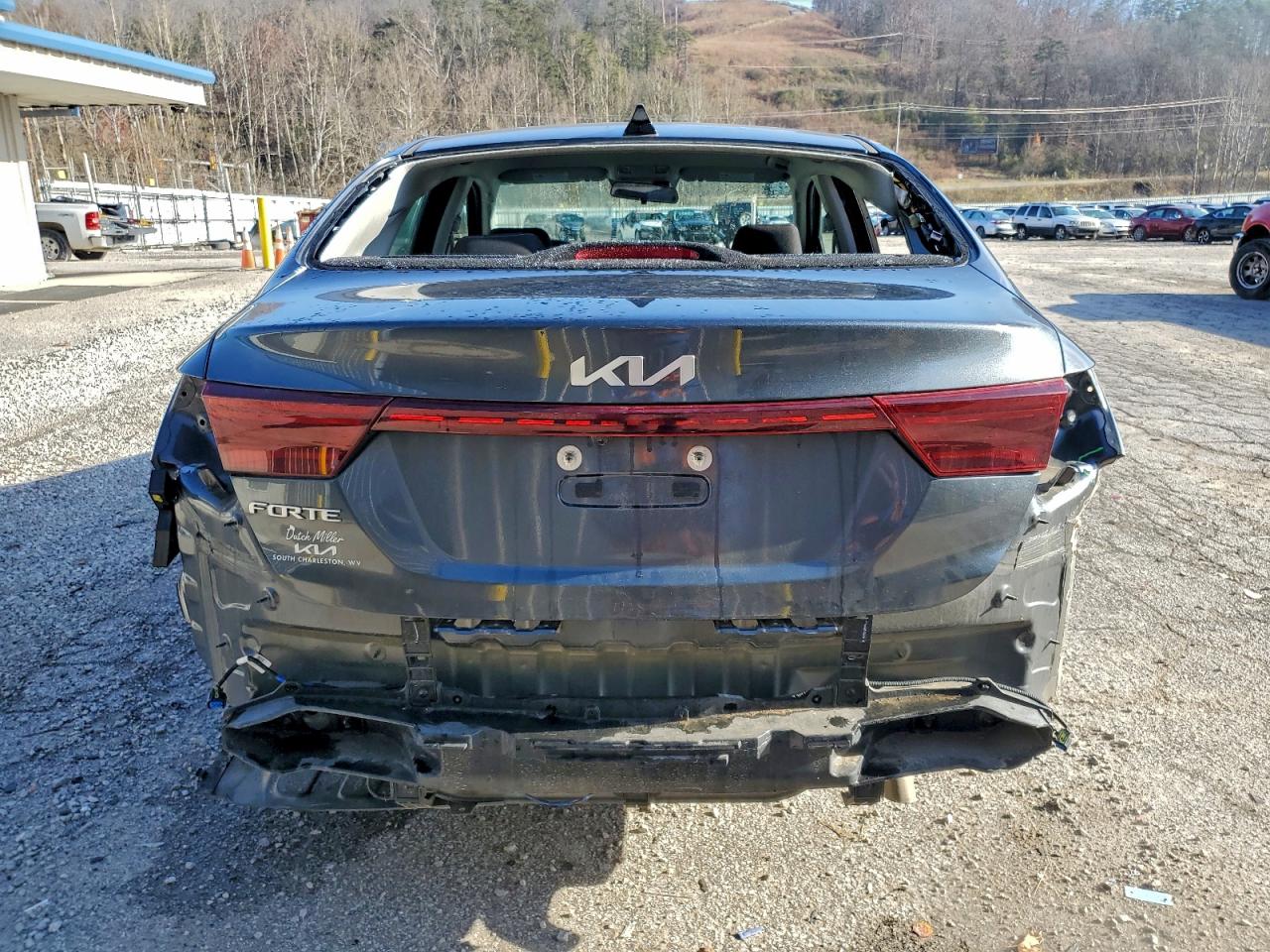 Kia Forte Lx Image 8