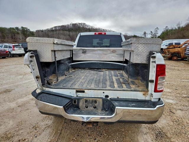 Ram 2500 Tradesman Image 11