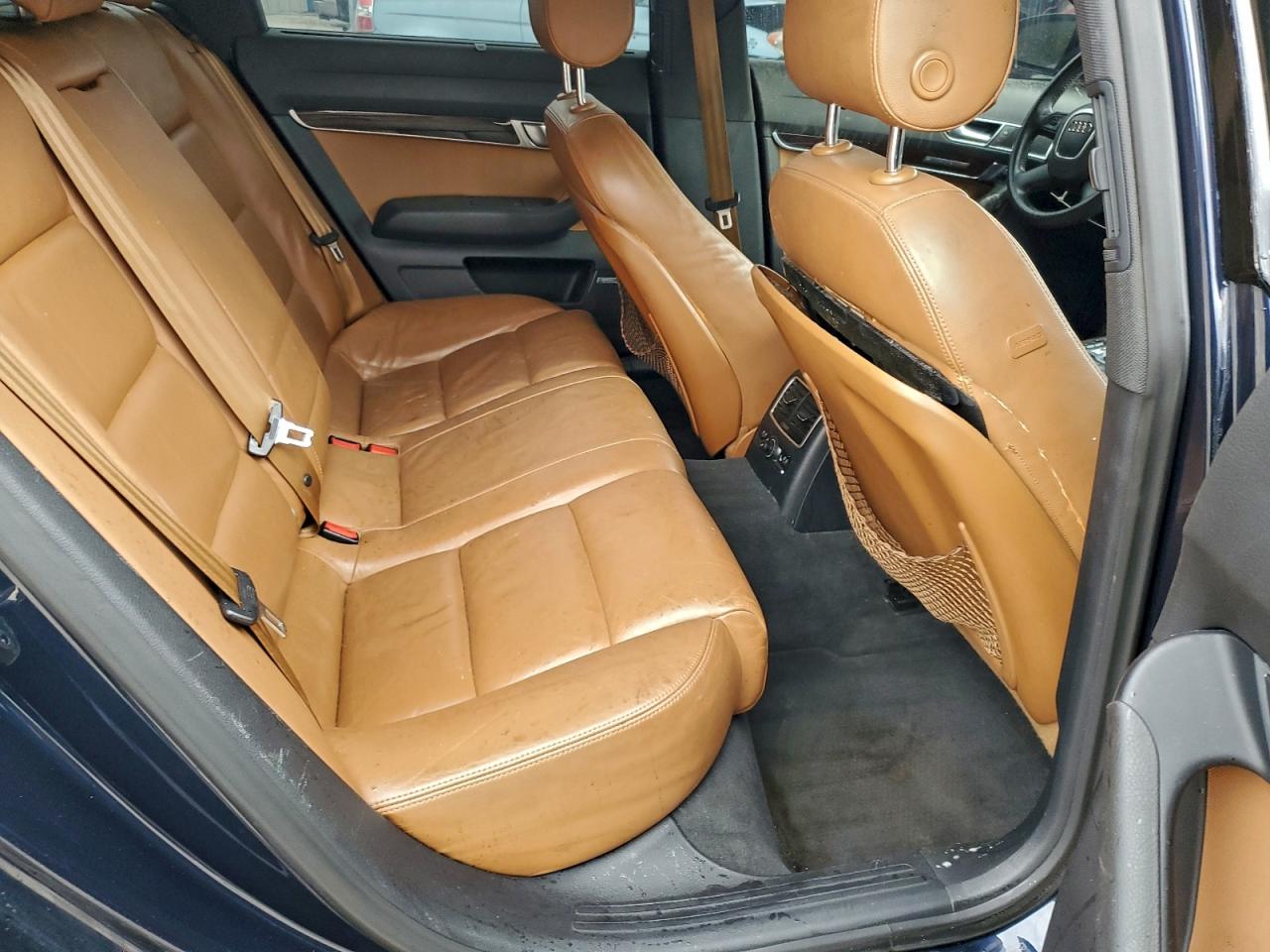 Audi A6 Avant Quattro Image 7