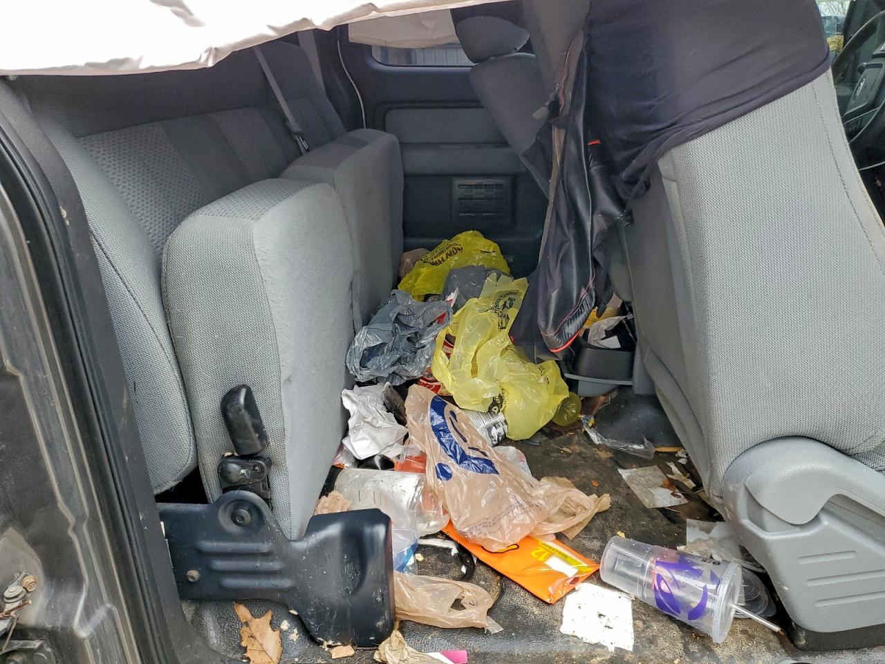 Ford F-150 Super Cab Image 12