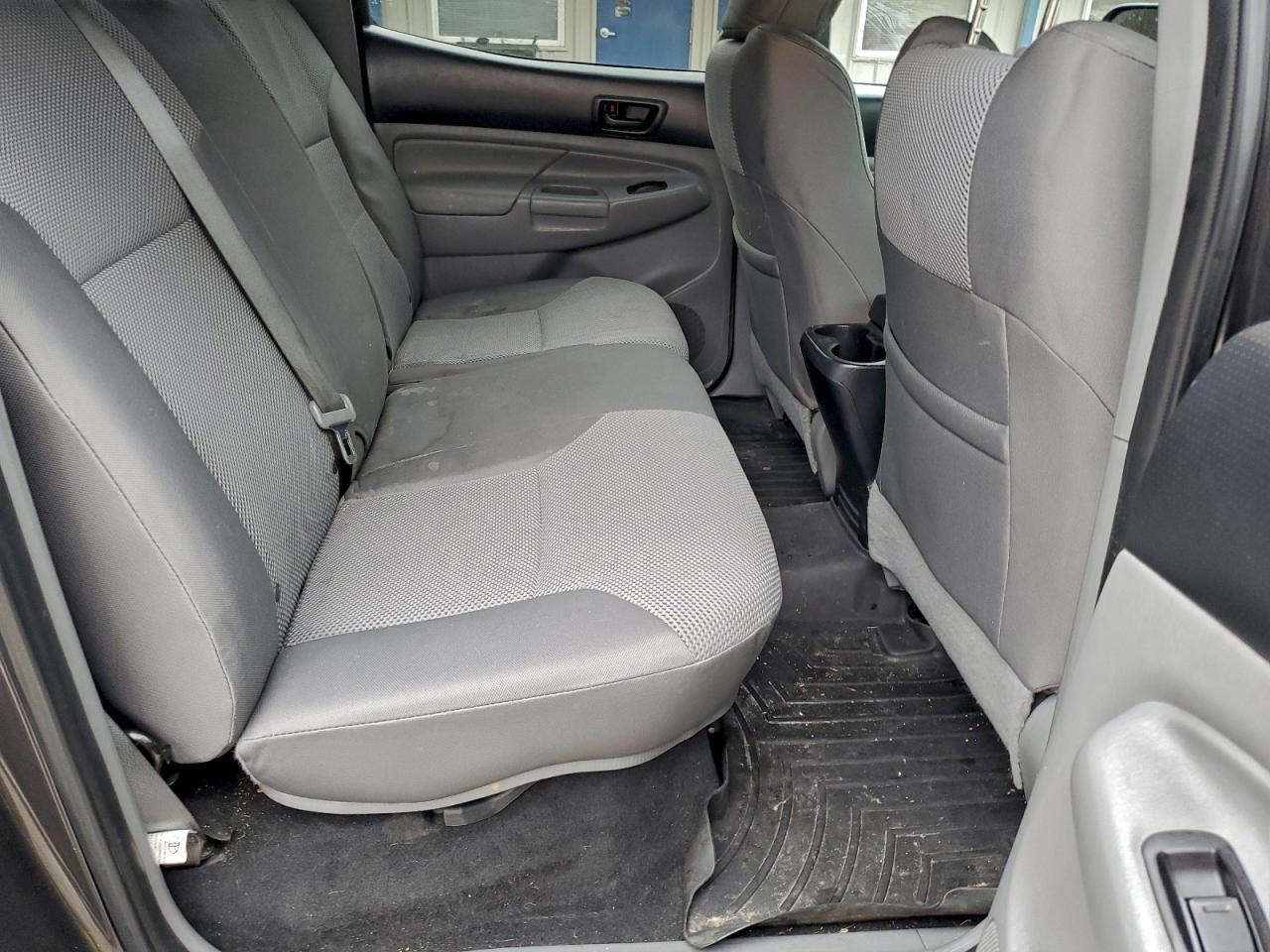 Toyota Tacoma Double Cab Prerunner Image 3