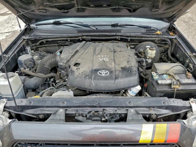 Toyota Tacoma Double Cab Prerunner Image 10