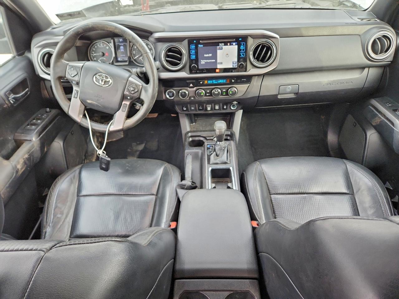 Toyota Tacoma Double Cab Image 8