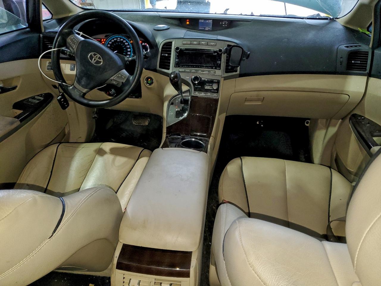 Toyota Venza Image 10