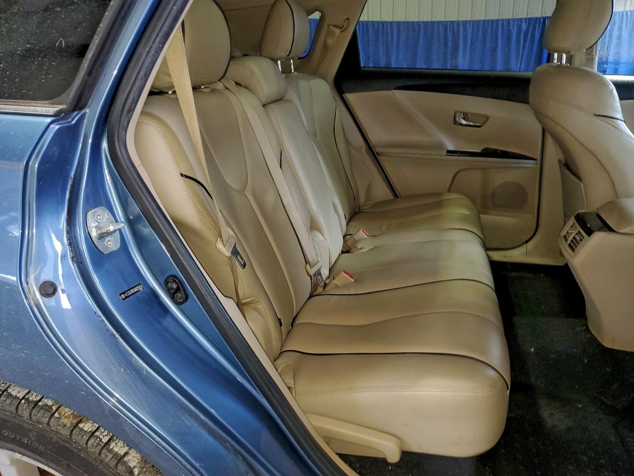 Toyota Venza Image 13