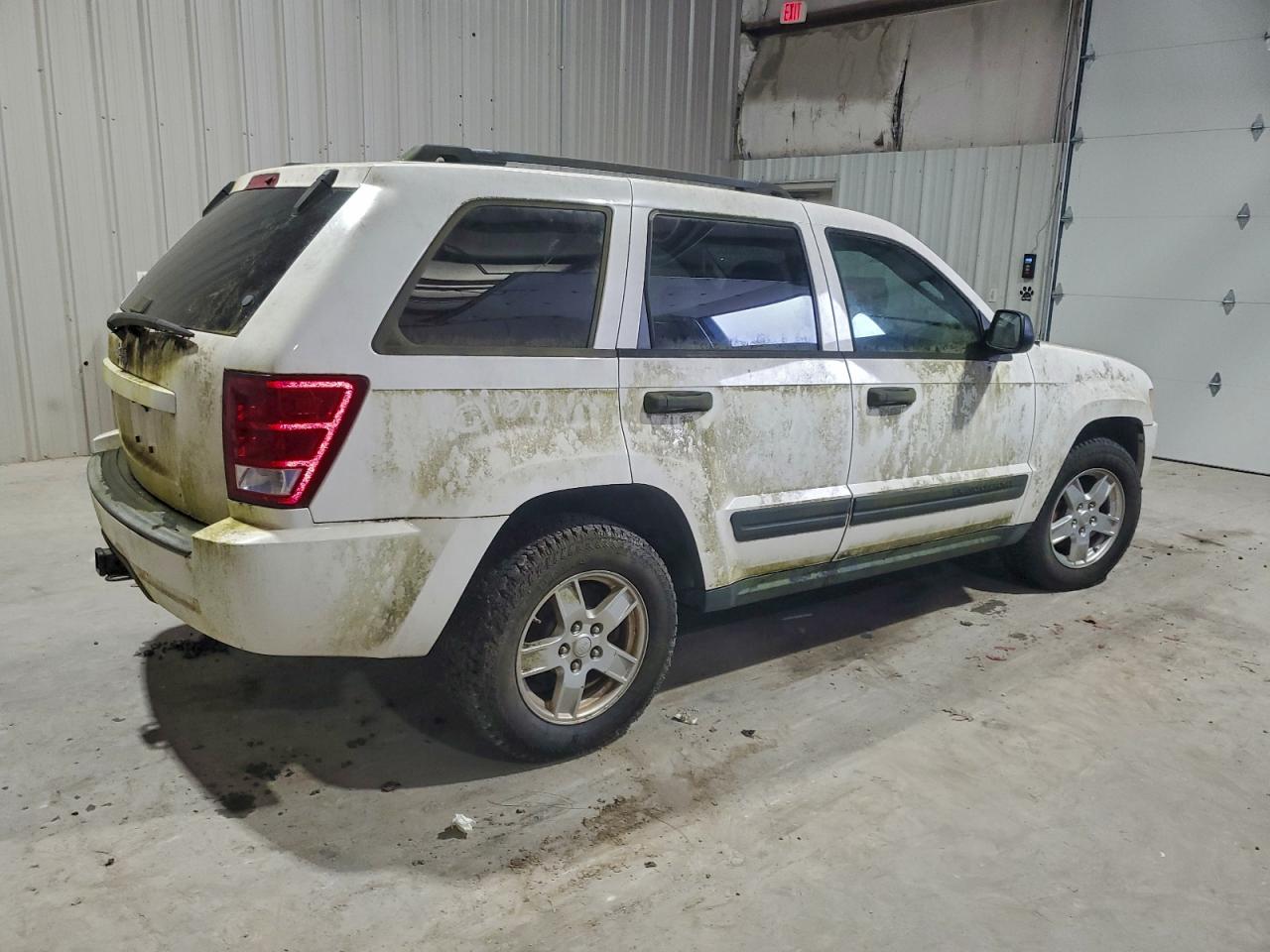 Jeep Grand Cherokee Laredo Image 10