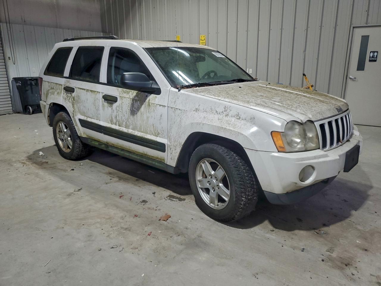 Jeep Grand Cherokee Laredo Image 6