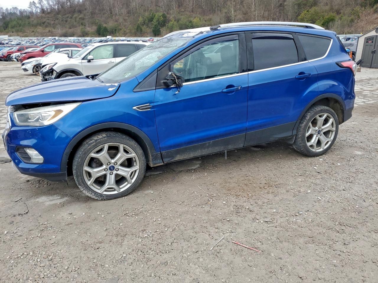 Ford Escape Titanium Image 1