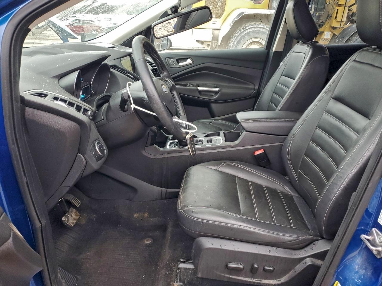 Ford Escape Titanium Image 9