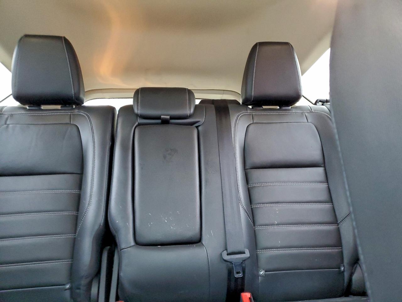 Ford Escape Titanium Image 2