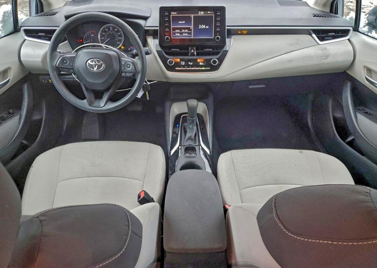 Toyota Corolla Le Image 8