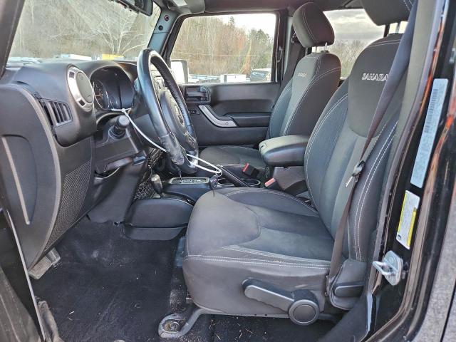 Jeep Wrangler Sahara Image 12