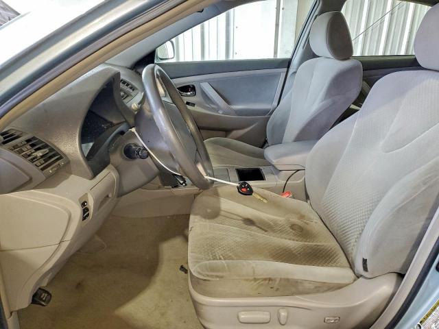Toyota Camry Base Image 12