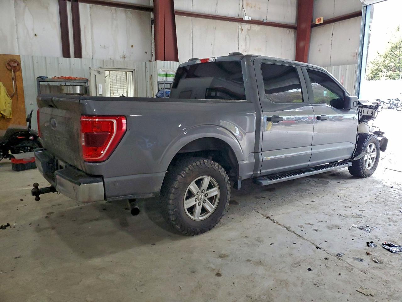 Ford F-150 Supercrew Image 5