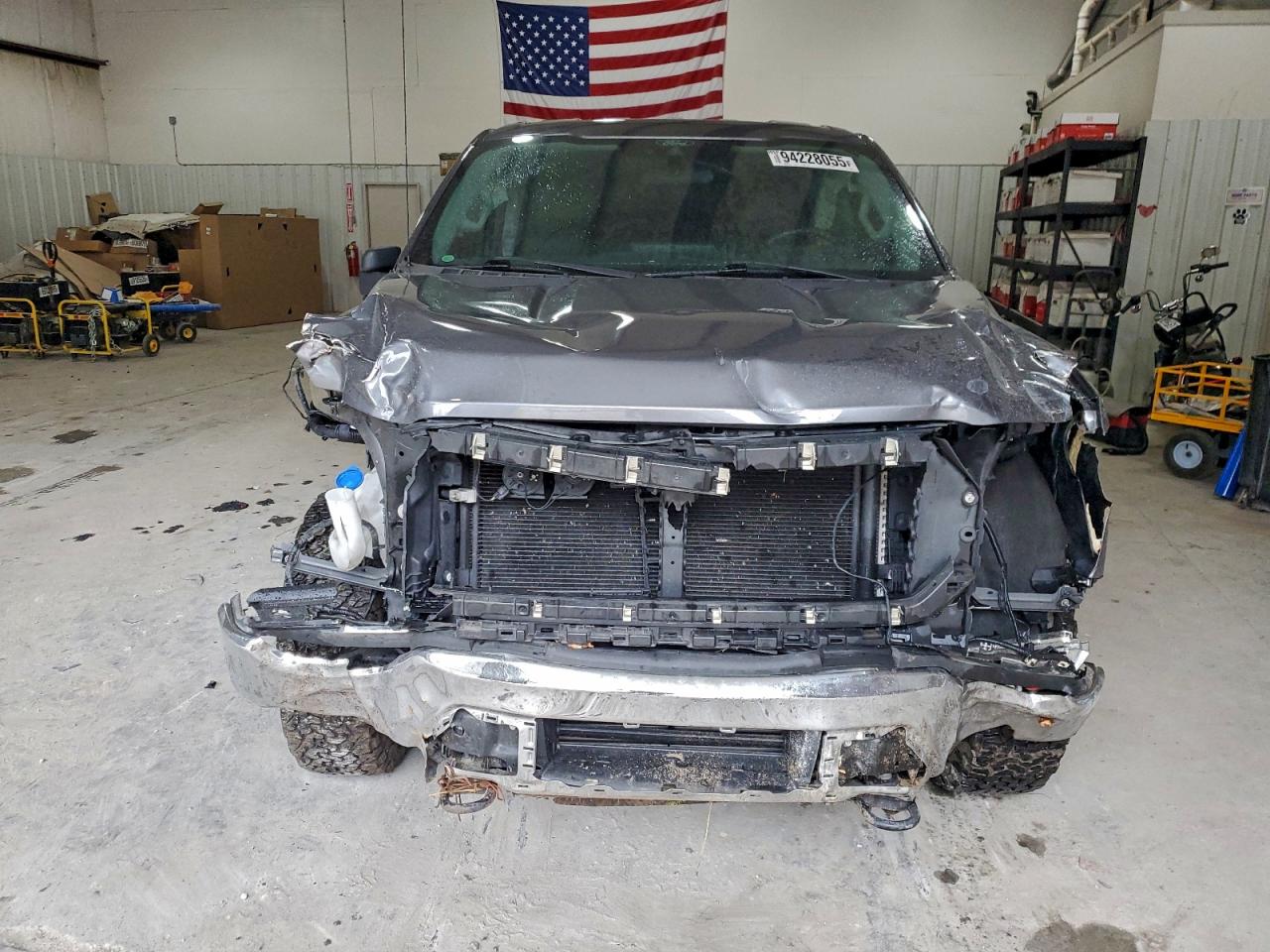 Ford F-150 Supercrew Image 7