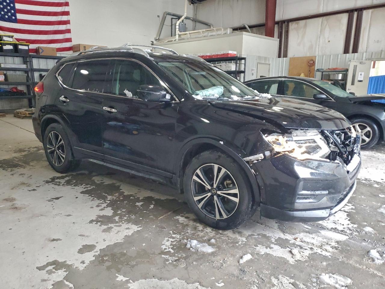 Nissan Rogue S Image 4
