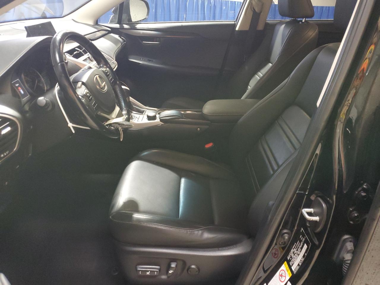 Lexus NX 200t Base Image 5