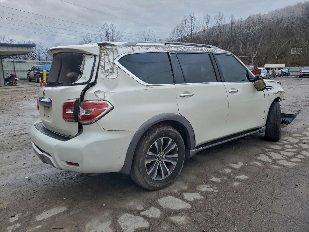 Nissan Armada Sv Image 7