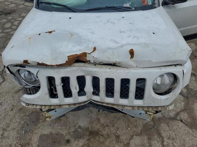 Jeep Patriot Latitude Image 9