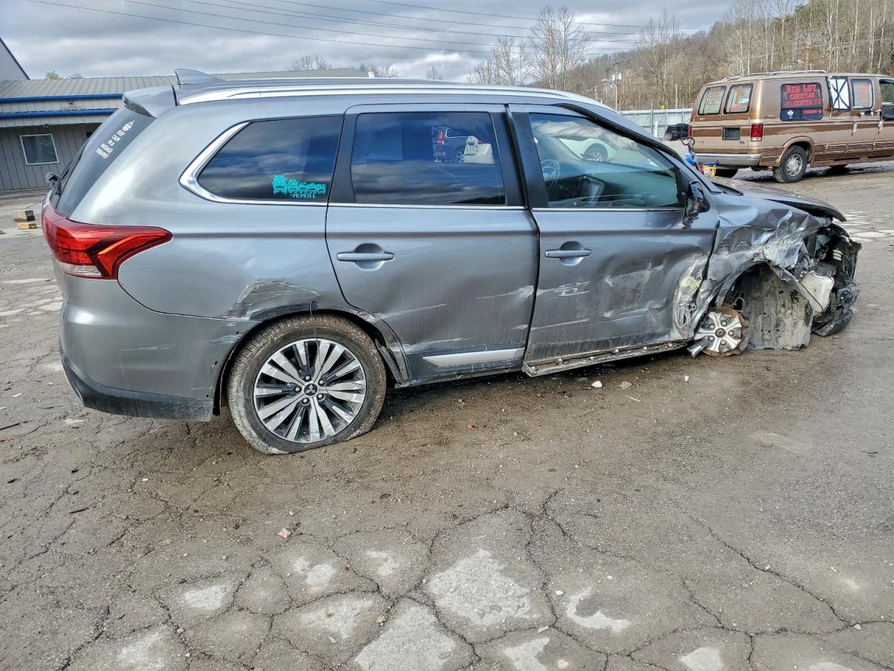 Mitsubishi Outlander Se Image 2