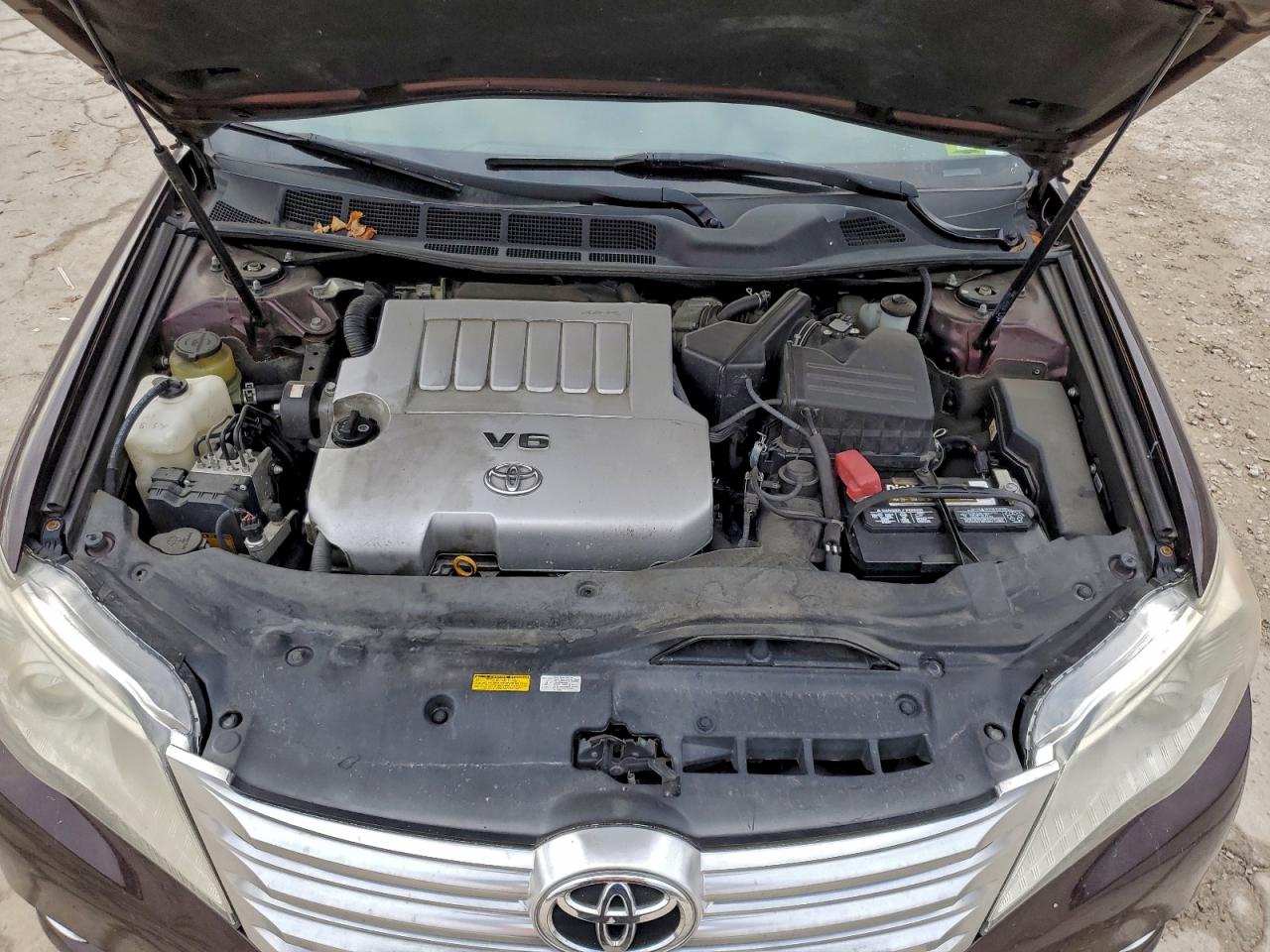 Toyota Avalon Base Image 11