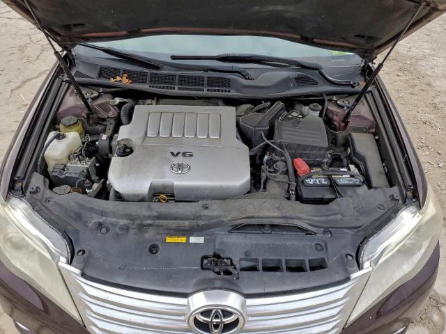 Toyota Avalon Base Image 11
